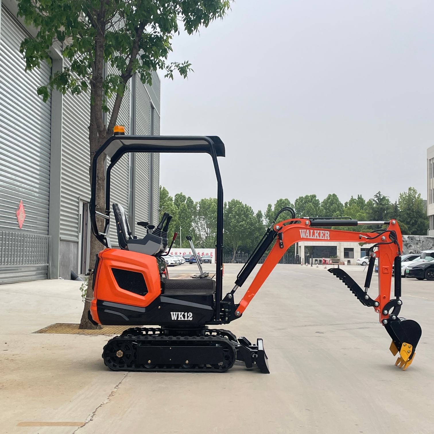 1,2-тонный экскаватор