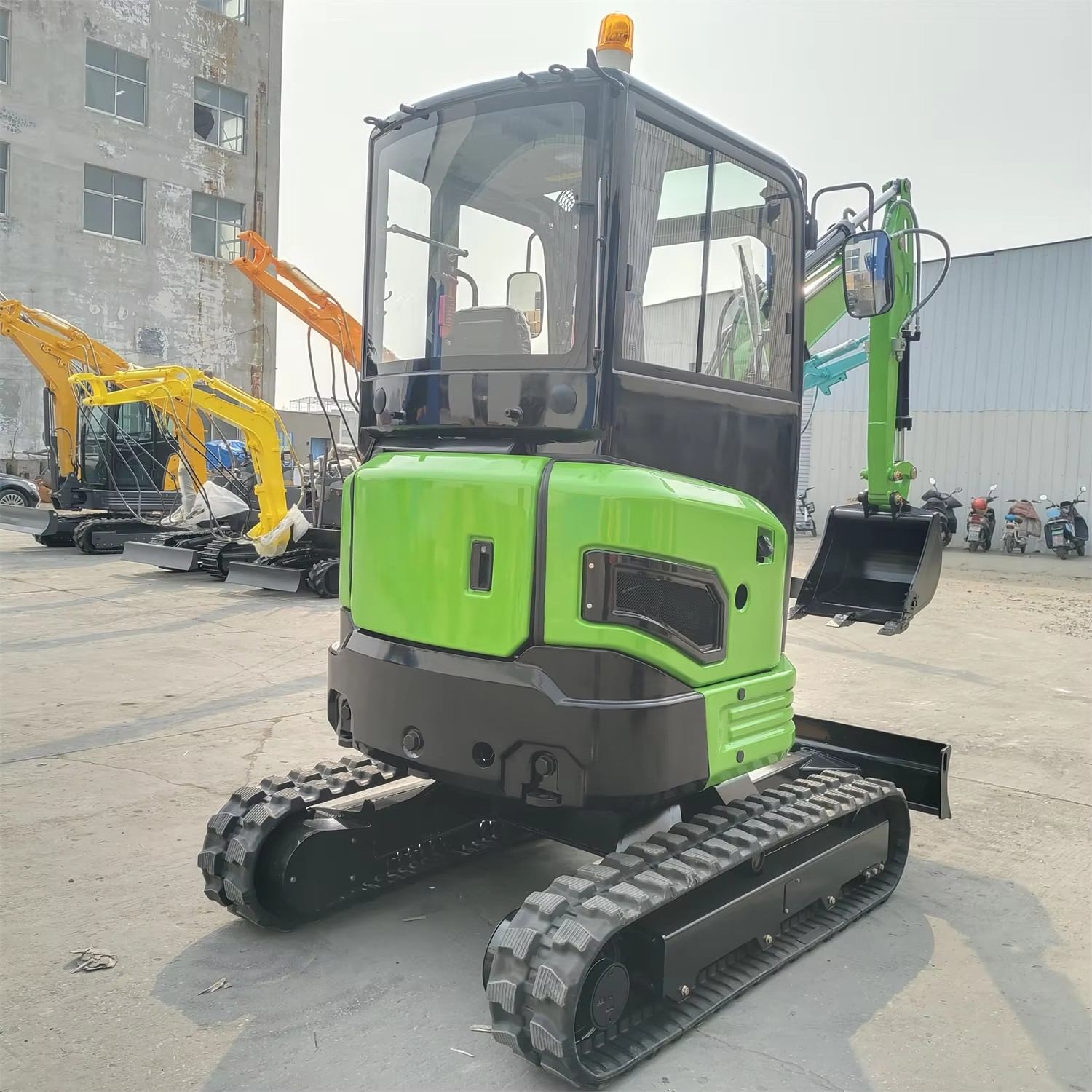 3-тонный экскаватор