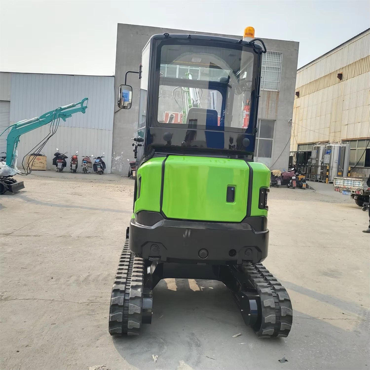 3-тонный экскаватор