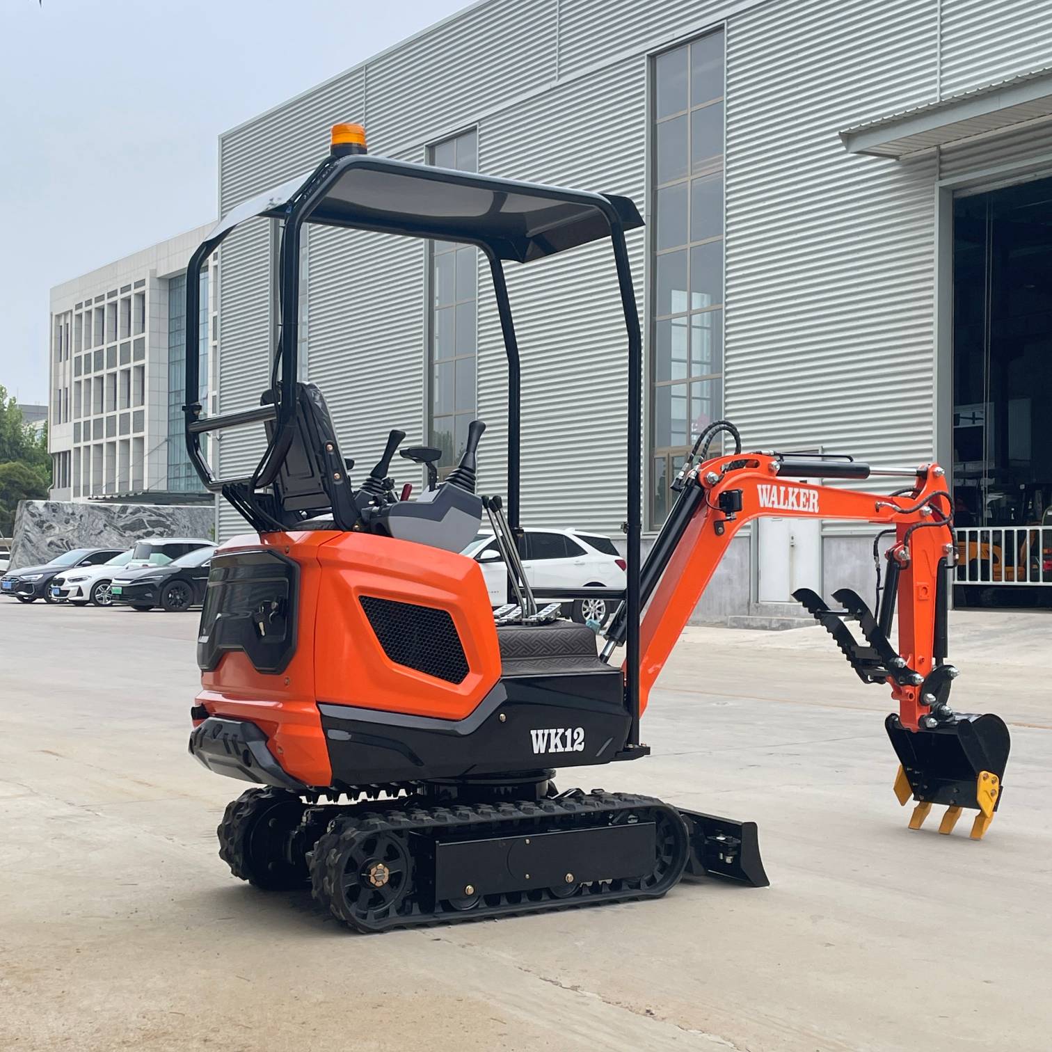 Мини-экскаватор 1,2 тонны